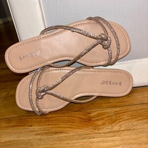 NEW Bamboo Women's Bling Knot Sandals - size 6